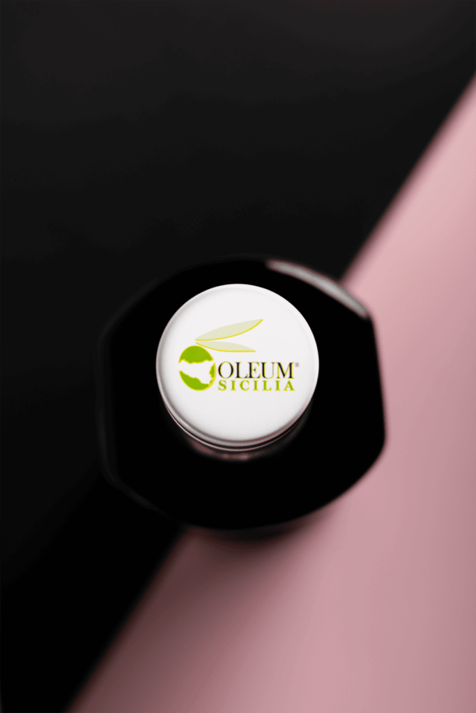 Tappo Olio Extra Vergine di Oliva Palermo FC visto dall'alto