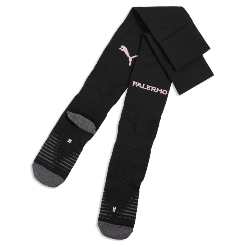 Calzettoni gara home 2026/27 neri, alti fino al ginocchio, con logo Puma e scritta PALERMO rosa. Rinforzo grigio su punta e tallone.