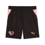 Vista frontale dei pantaloncini gara Home Palermo FC 2025/26 da adulto, neri con dettagli rosa sui fianchi e loghi Palermo FC e Puma all'altezza delle cosce